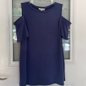 NWT Cold shoulder blue ‘silky feeling’ top size XL